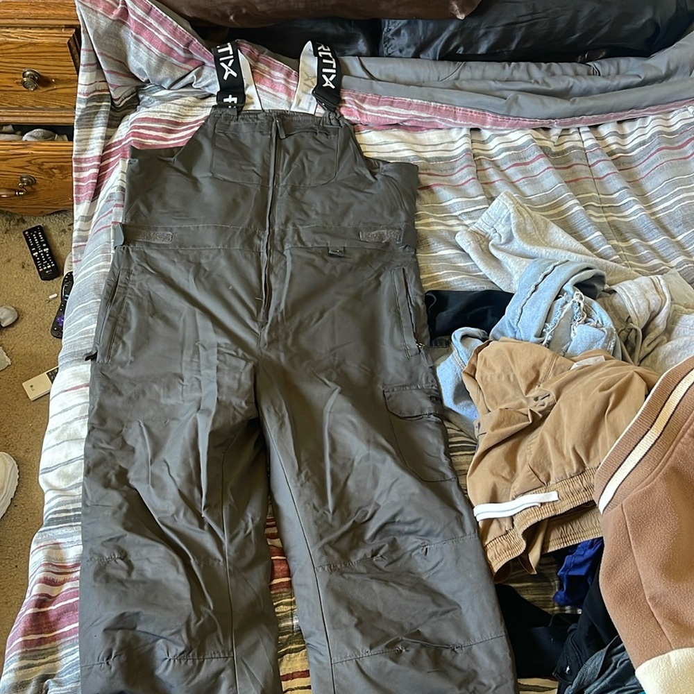 Arctix snow suit men’s large